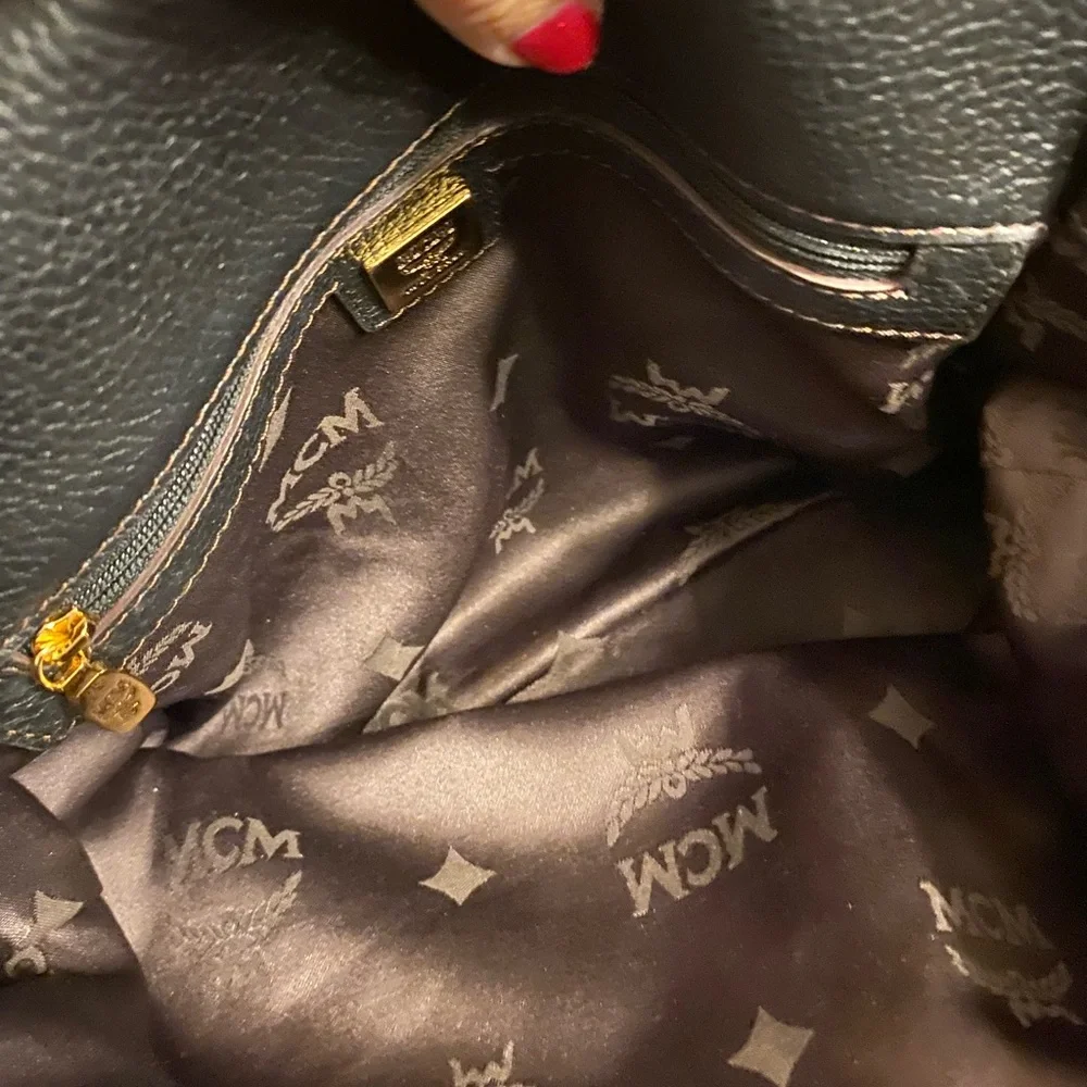 MCM Black Leather Shoulder Bag - Picture 2 of 8